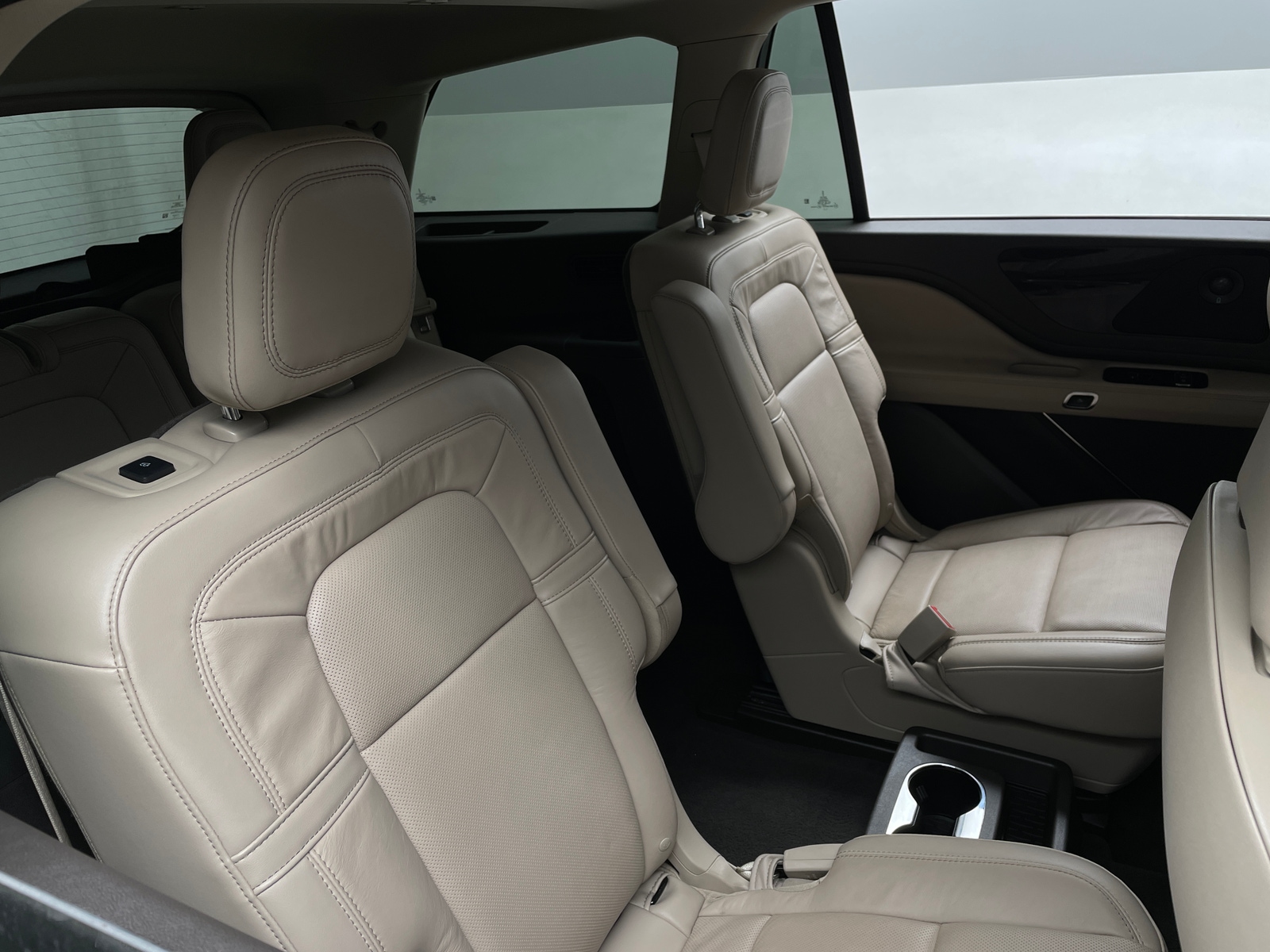 Thumbnail: 2023 Lincoln Aviator - 5