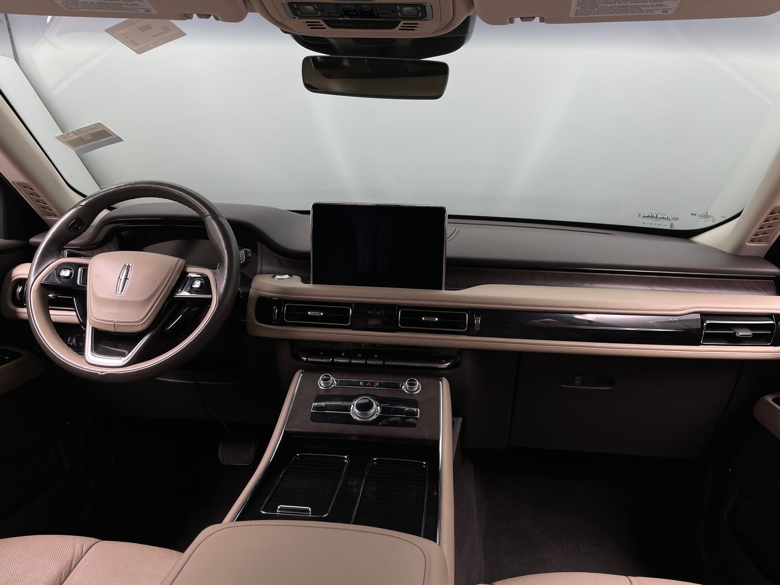 Thumbnail: 2023 Lincoln Aviator - 2