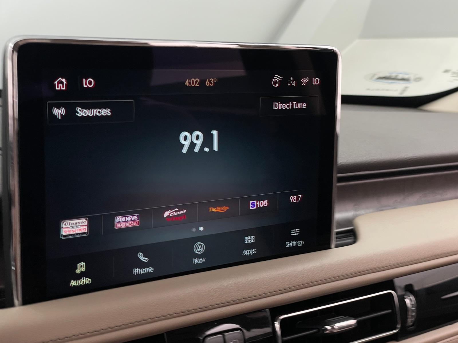 Thumbnail: 2023 Lincoln Aviator - 3