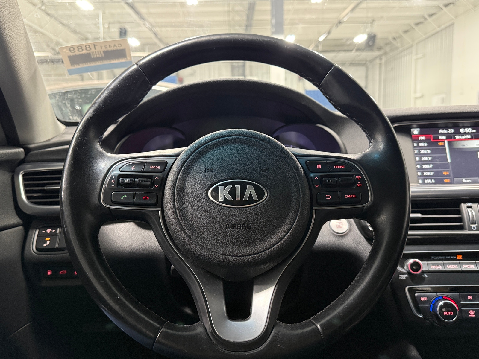 Thumbnail: 2016 Kia Optima - 4