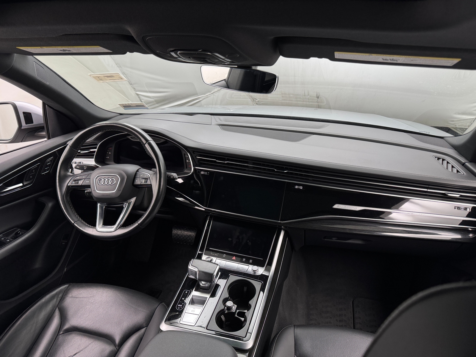 Thumbnail: 2021 Audi Q8 - 2