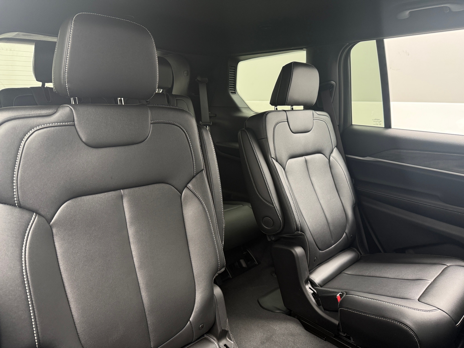 Thumbnail: 2025 Jeep Grand Cherokee L - 5