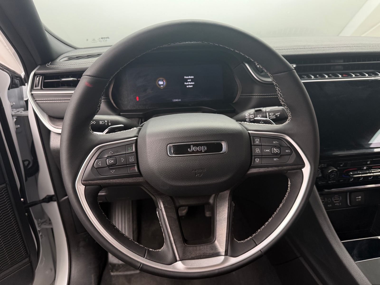 Thumbnail: 2025 Jeep Grand Cherokee L - 4