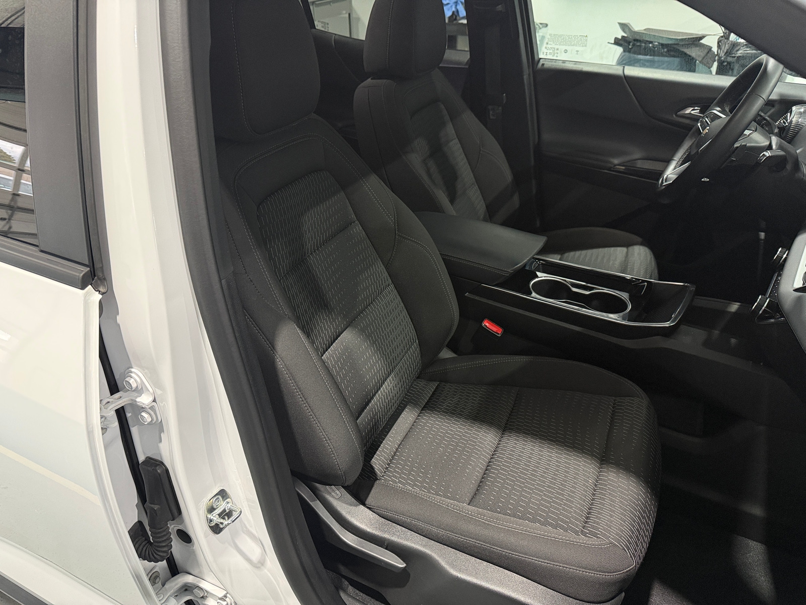 Thumbnail: 2025 Chevrolet Equinox - 2