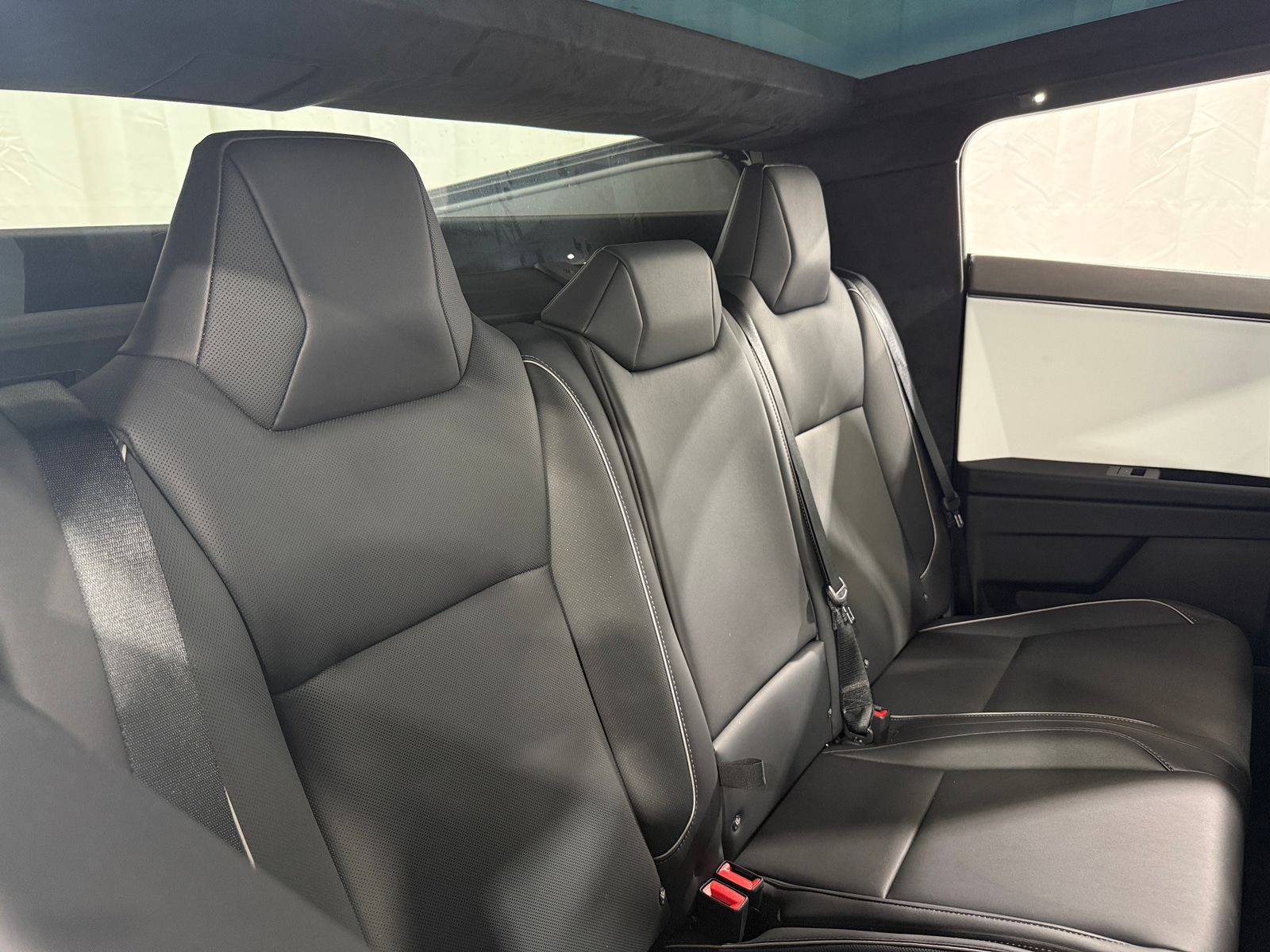 Thumbnail: 2024 Tesla Cybertruck - 5