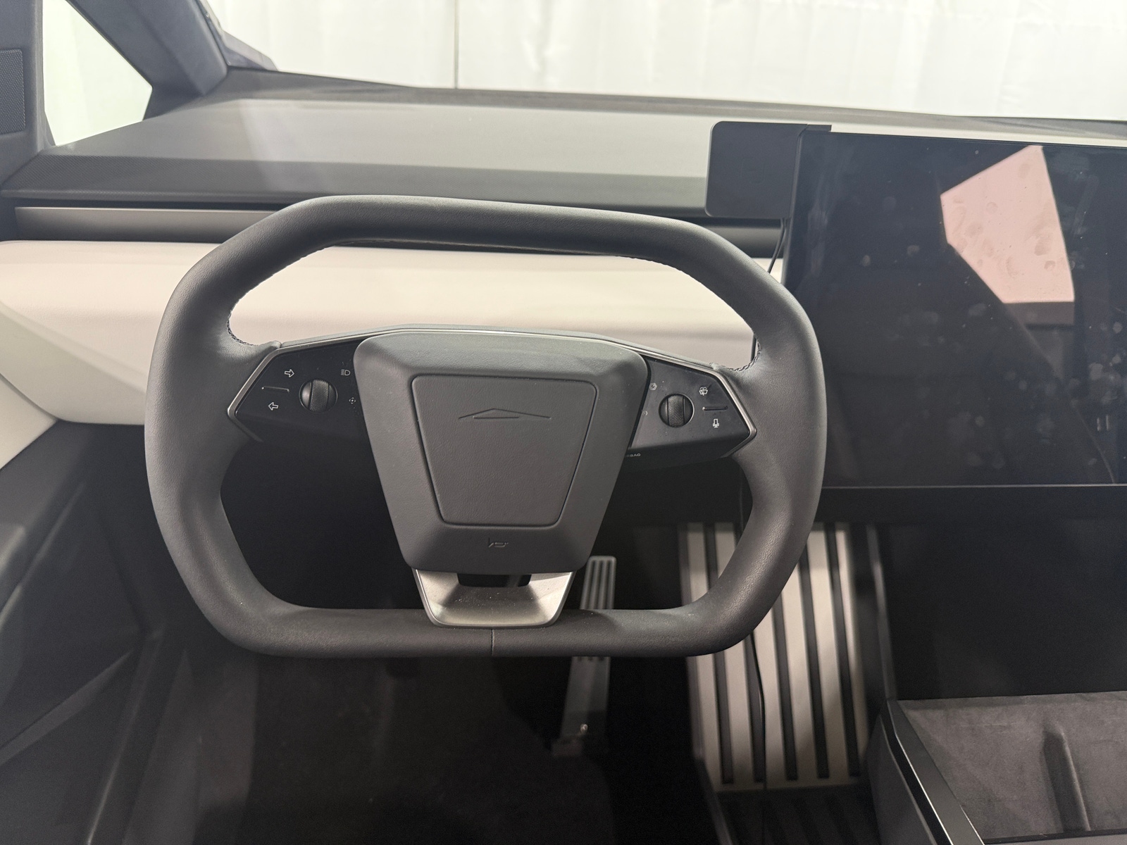 Thumbnail: 2024 Tesla Cybertruck - 4