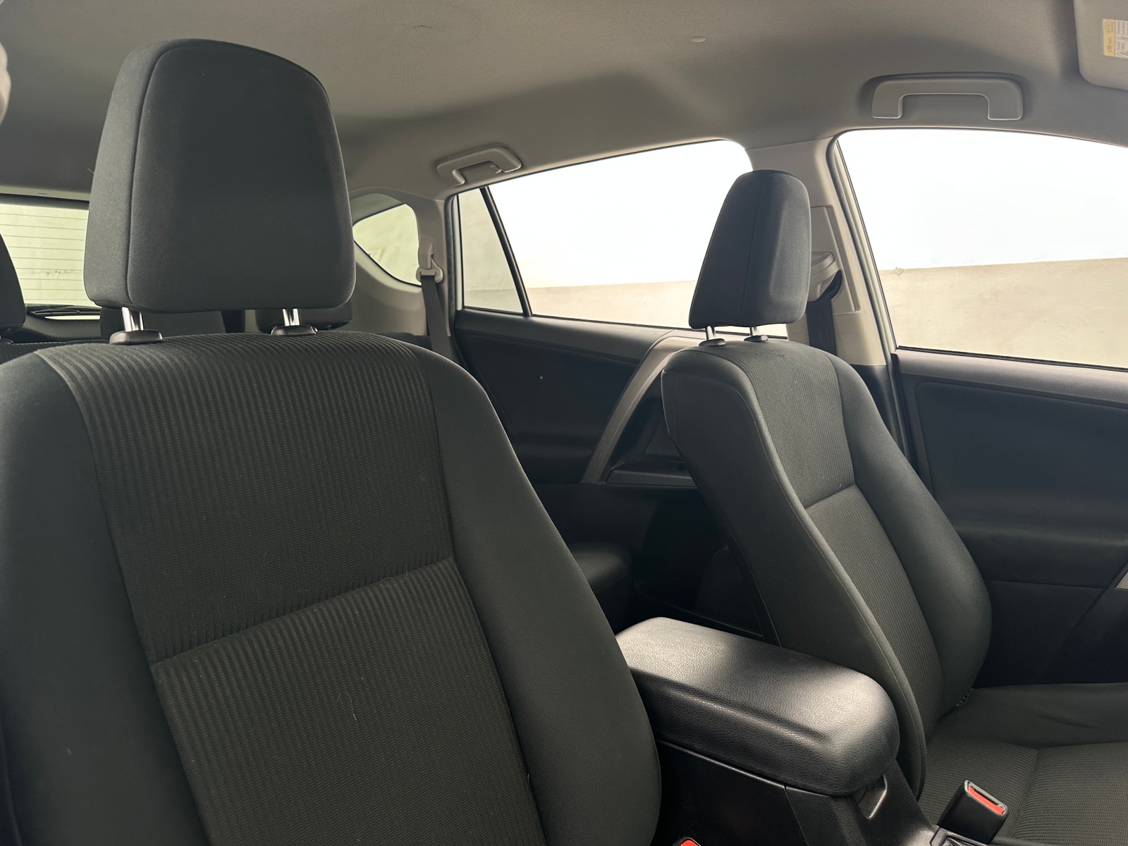 Thumbnail: 2018 Toyota RAV4 - 2