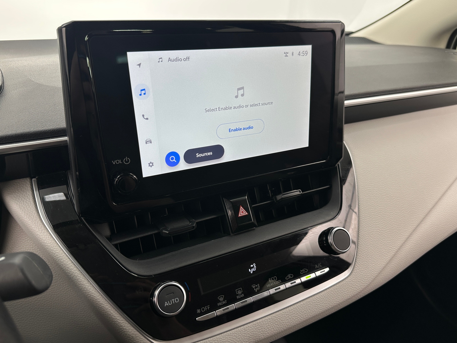 Thumbnail: 2025 Toyota Corolla - 4