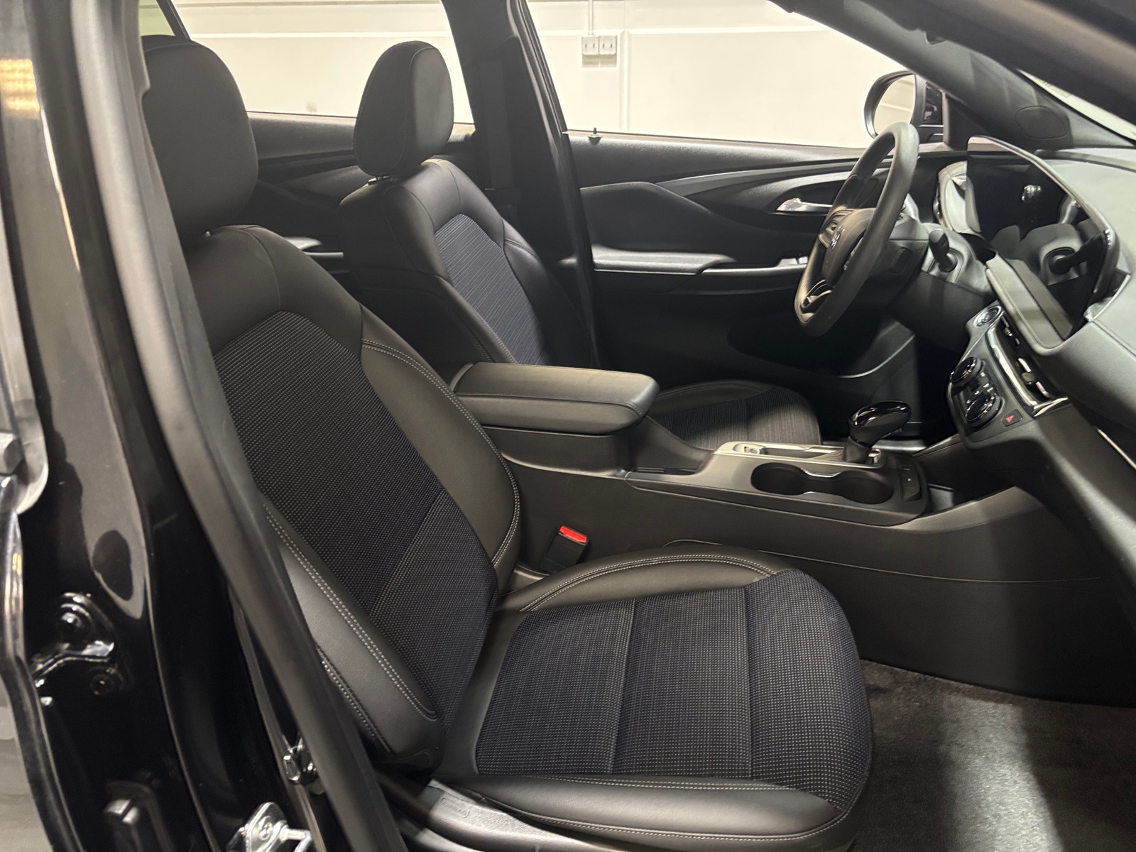 Thumbnail: 2025 Buick Envista - 2