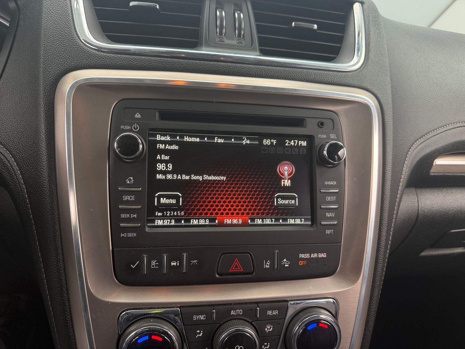 Thumbnail: 2016 GMC Acadia - 3