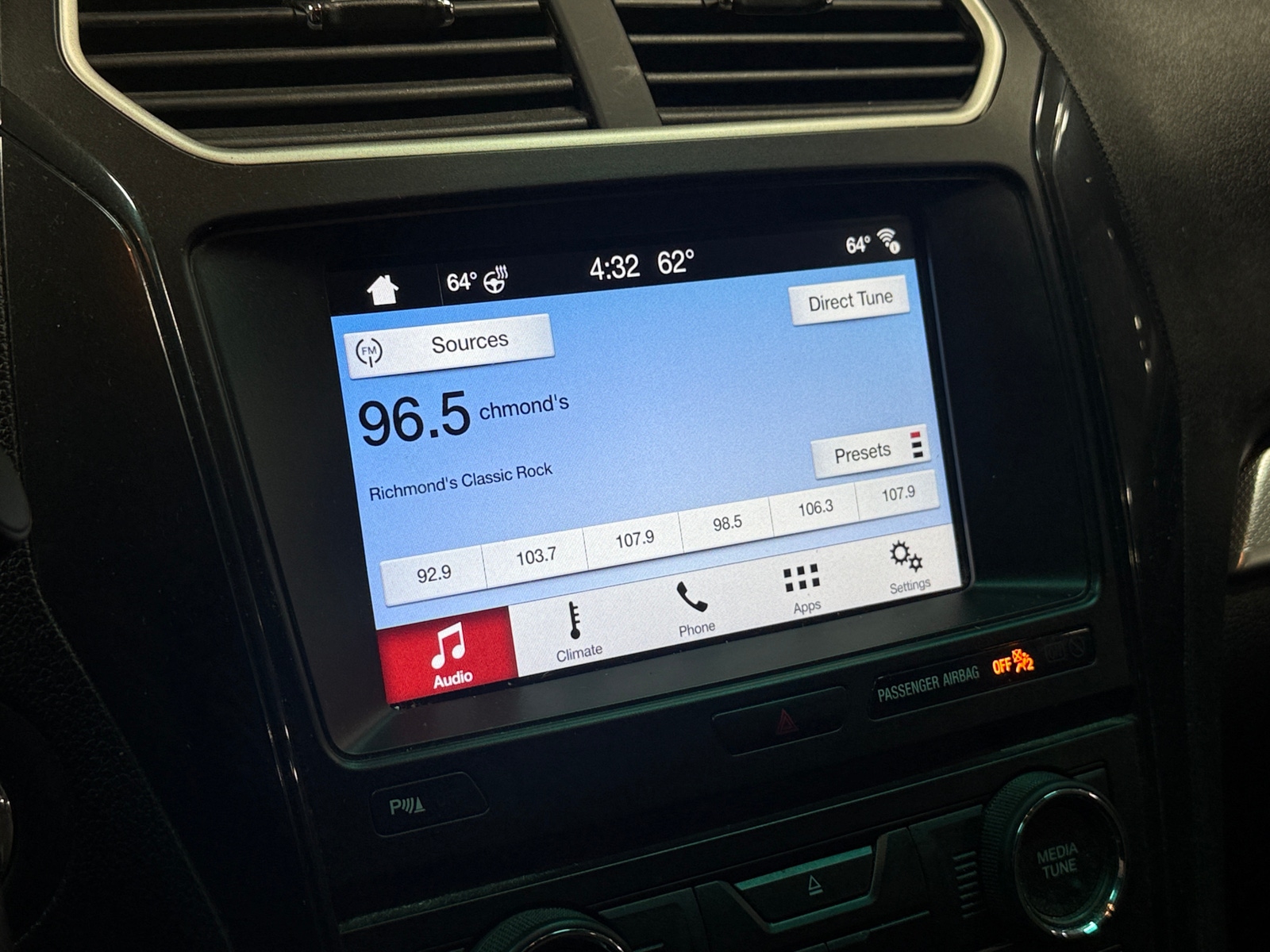 Thumbnail: 2017 Ford Explorer - 4