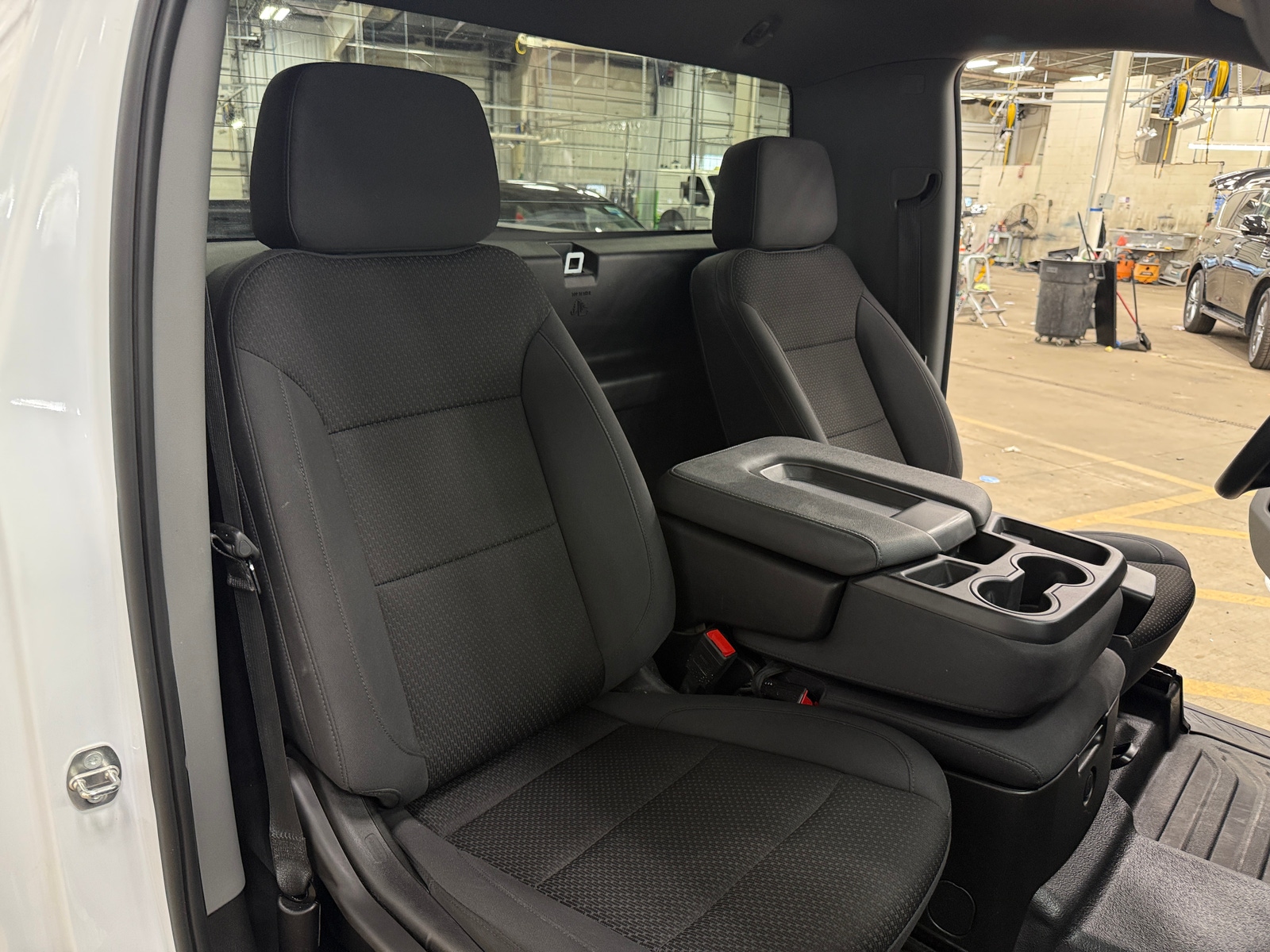 Thumbnail: 2024 Chevrolet Silverado 1500 - 2