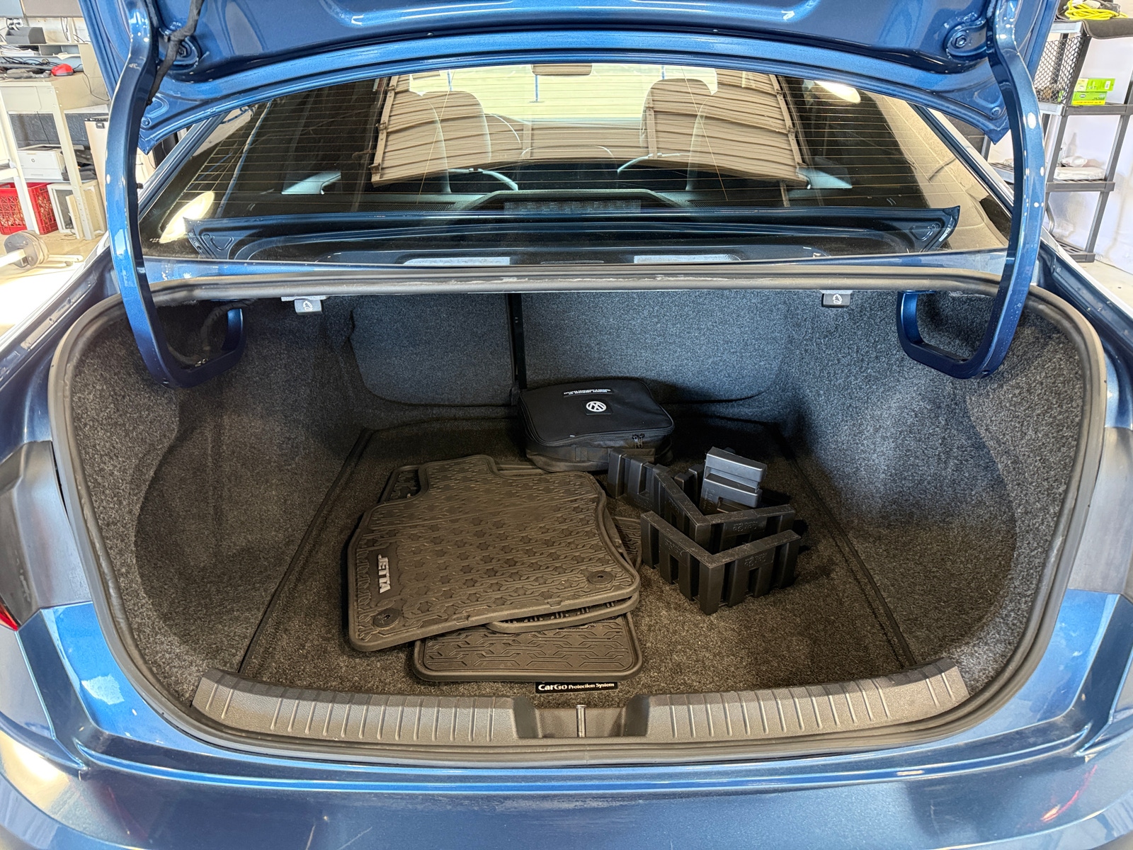 Thumbnail: 2019 Volkswagen Jetta - 6