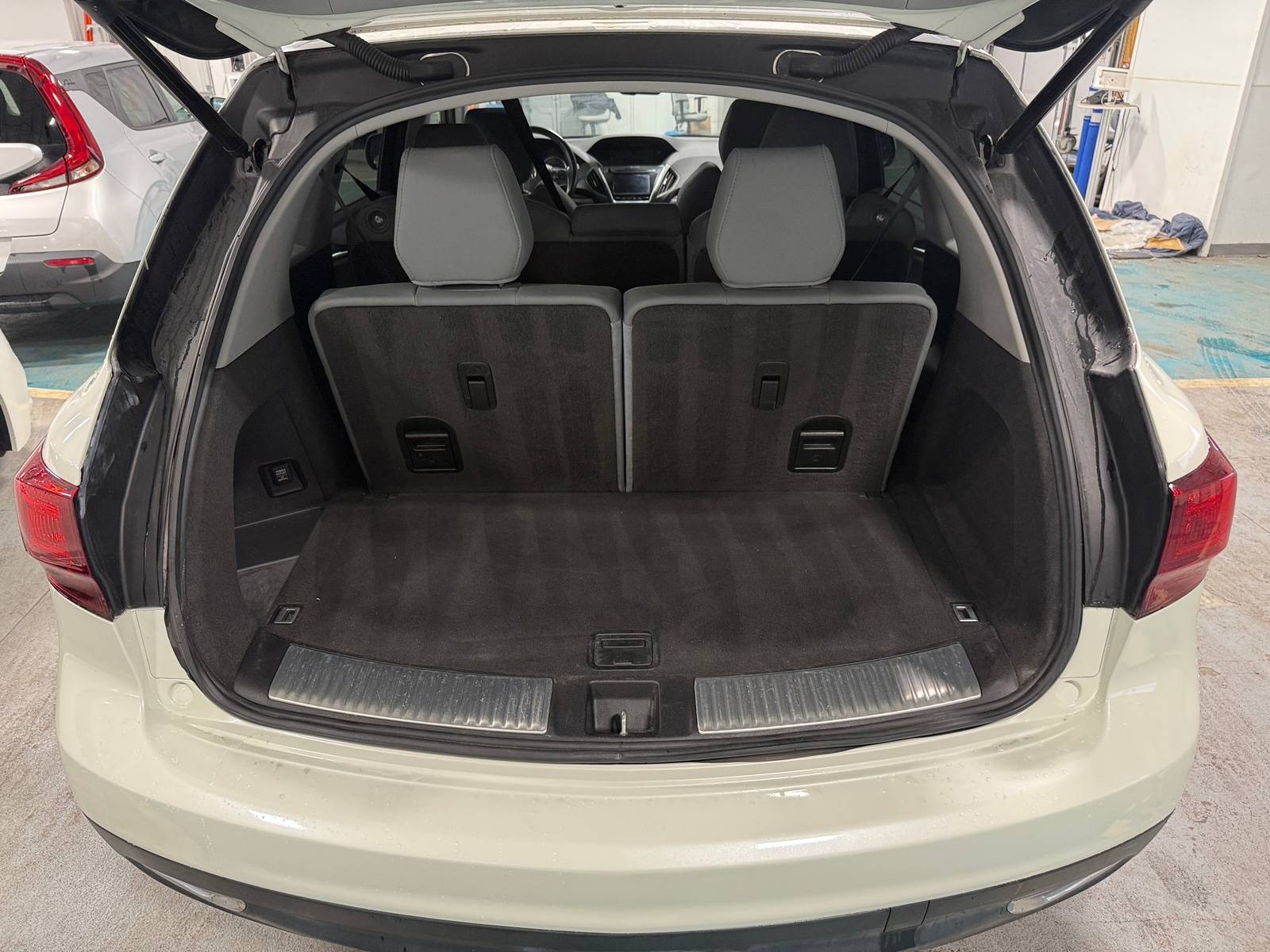 Thumbnail: 2015 Acura MDX - 6