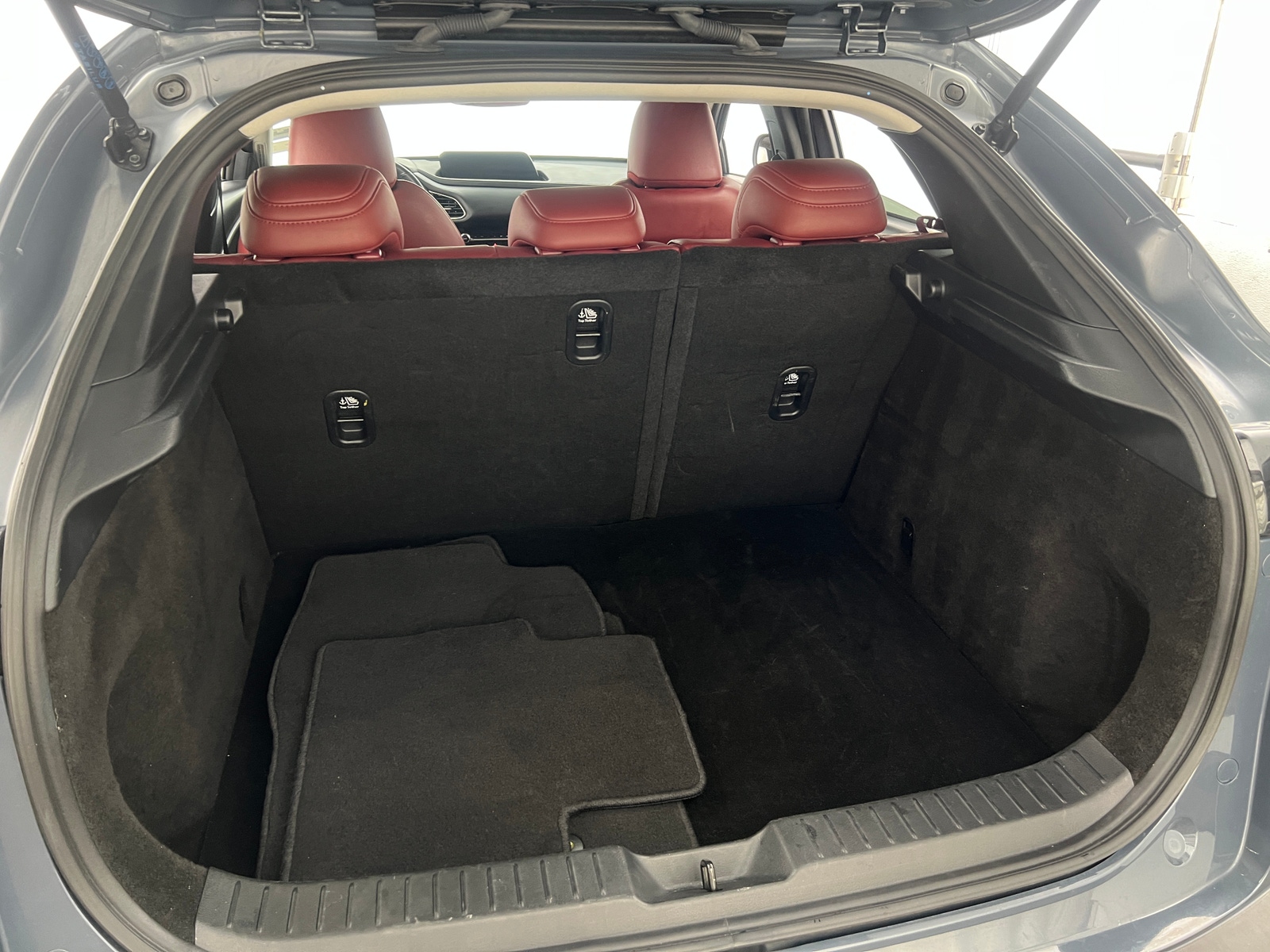 Thumbnail: 2025 Mazda CX-30 - 6