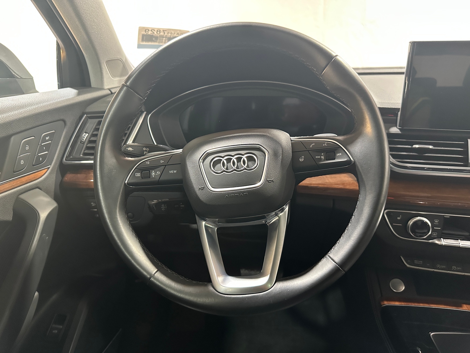 Thumbnail: 2021 Audi Q5 - 4