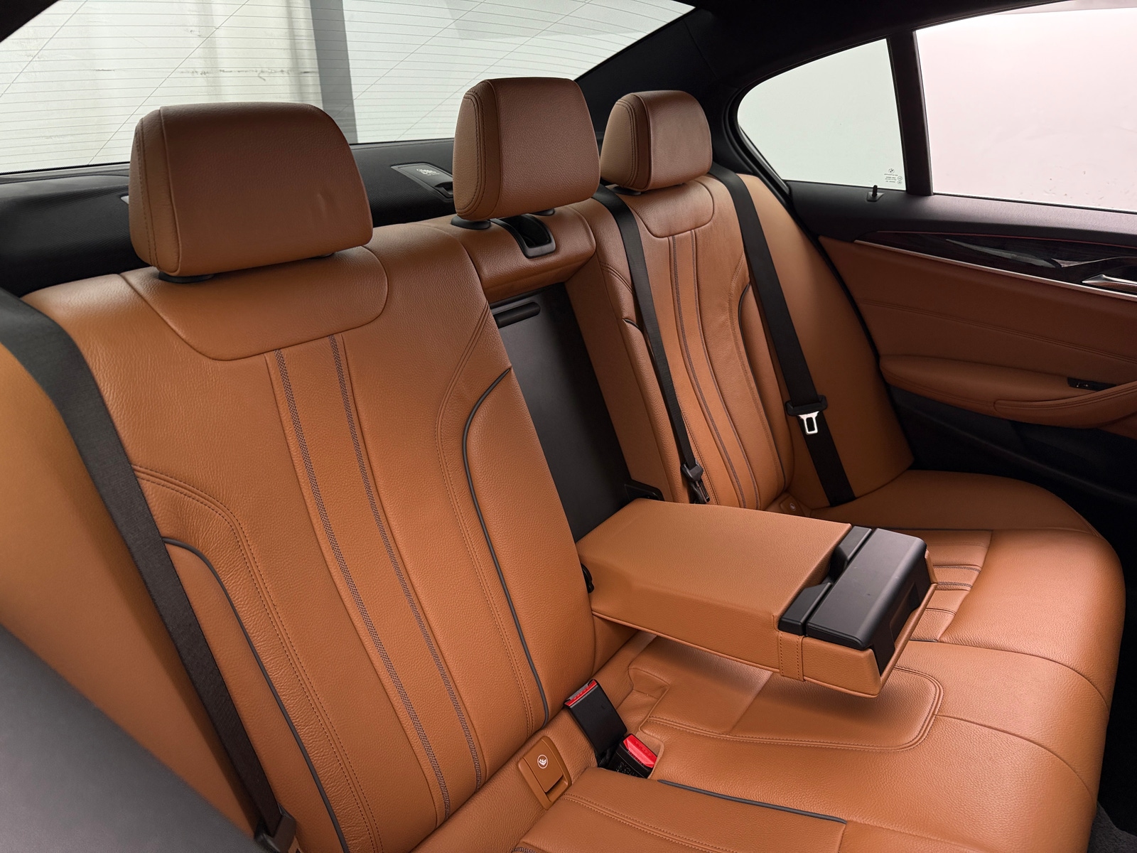 Thumbnail: 2018 BMW 5 Series - 5