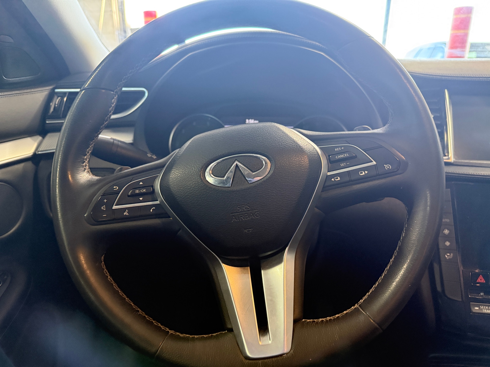 Thumbnail: 2019 INFINITI QX50 - 5