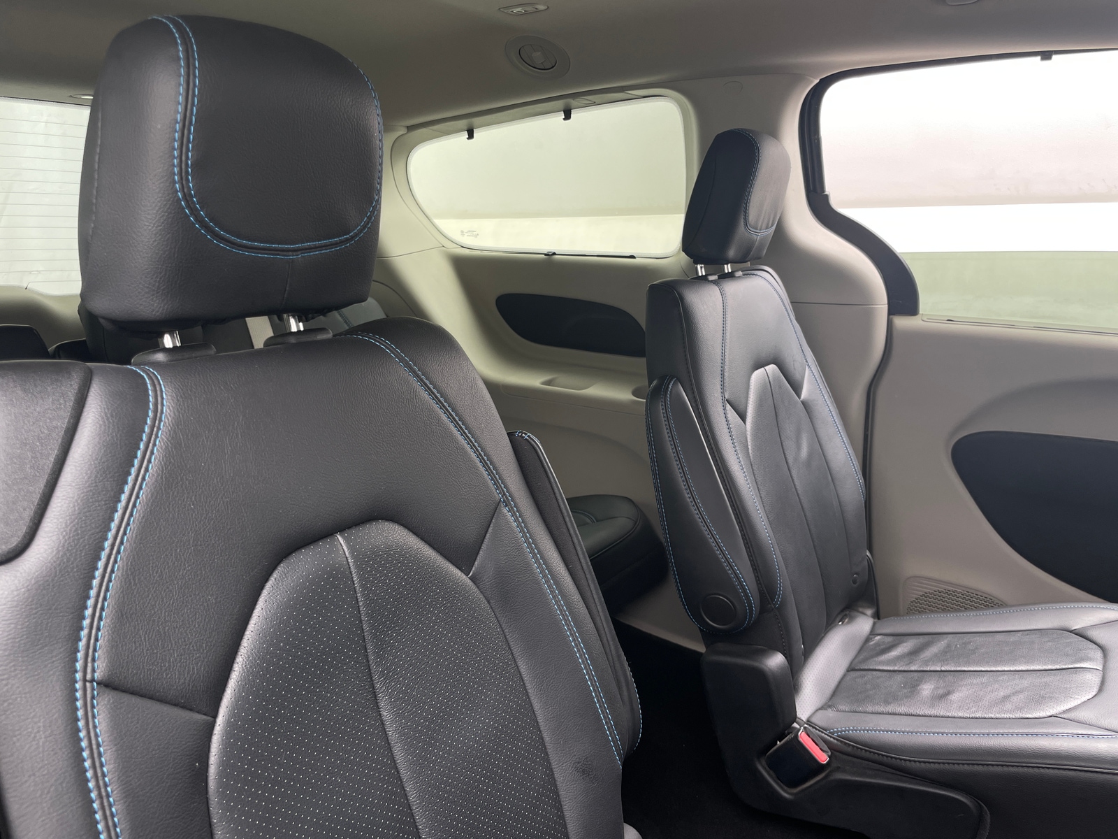 Thumbnail: 2021 Chrysler Pacifica - 5