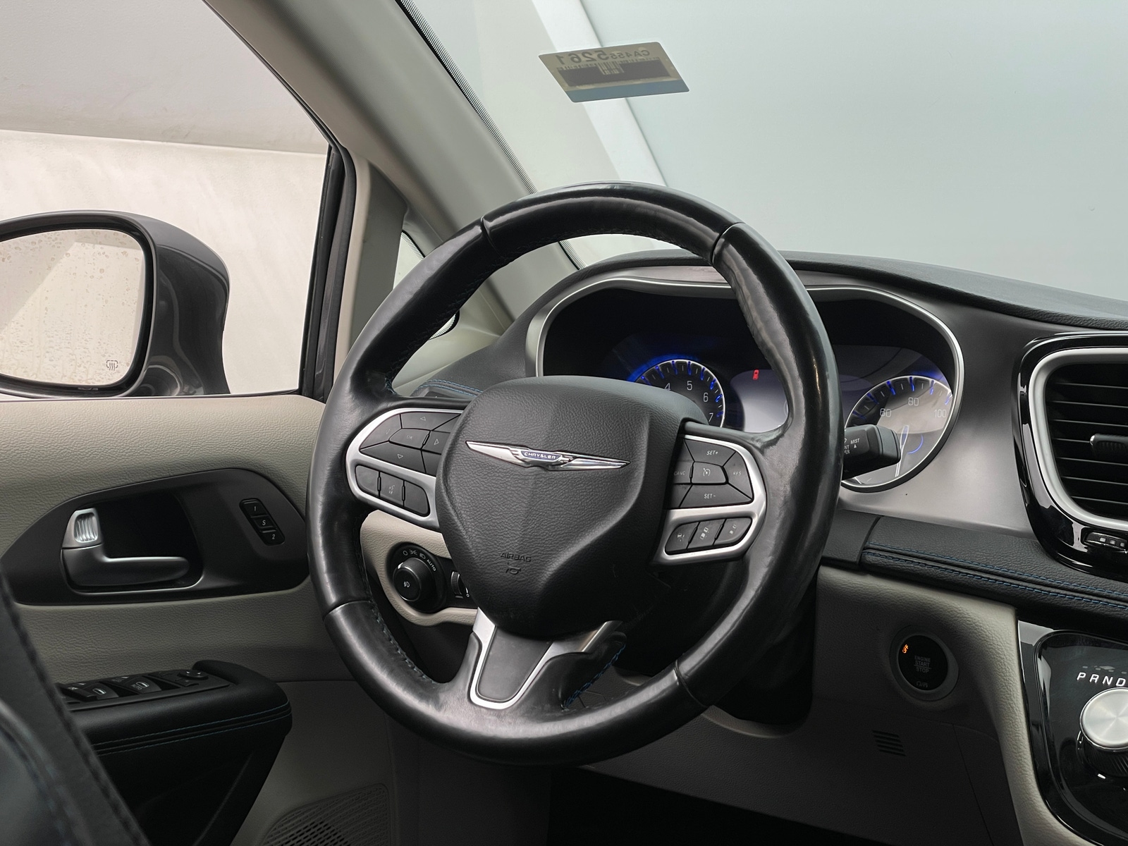 Thumbnail: 2021 Chrysler Pacifica - 4