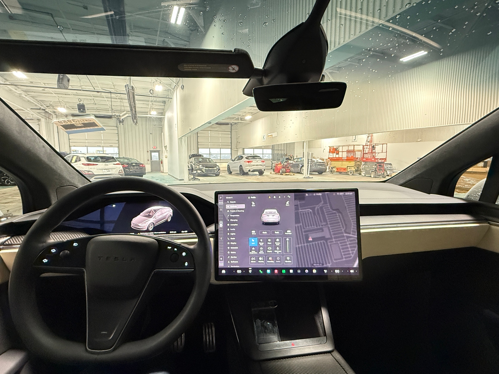 Thumbnail: 2023 Tesla Model X - 2