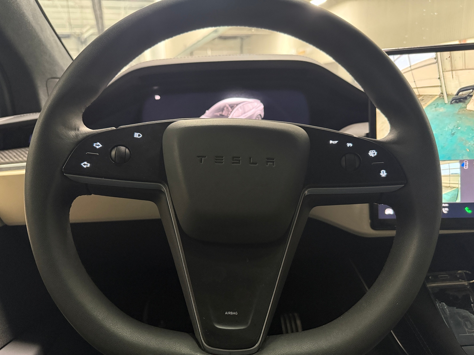 Thumbnail: 2023 Tesla Model X - 4