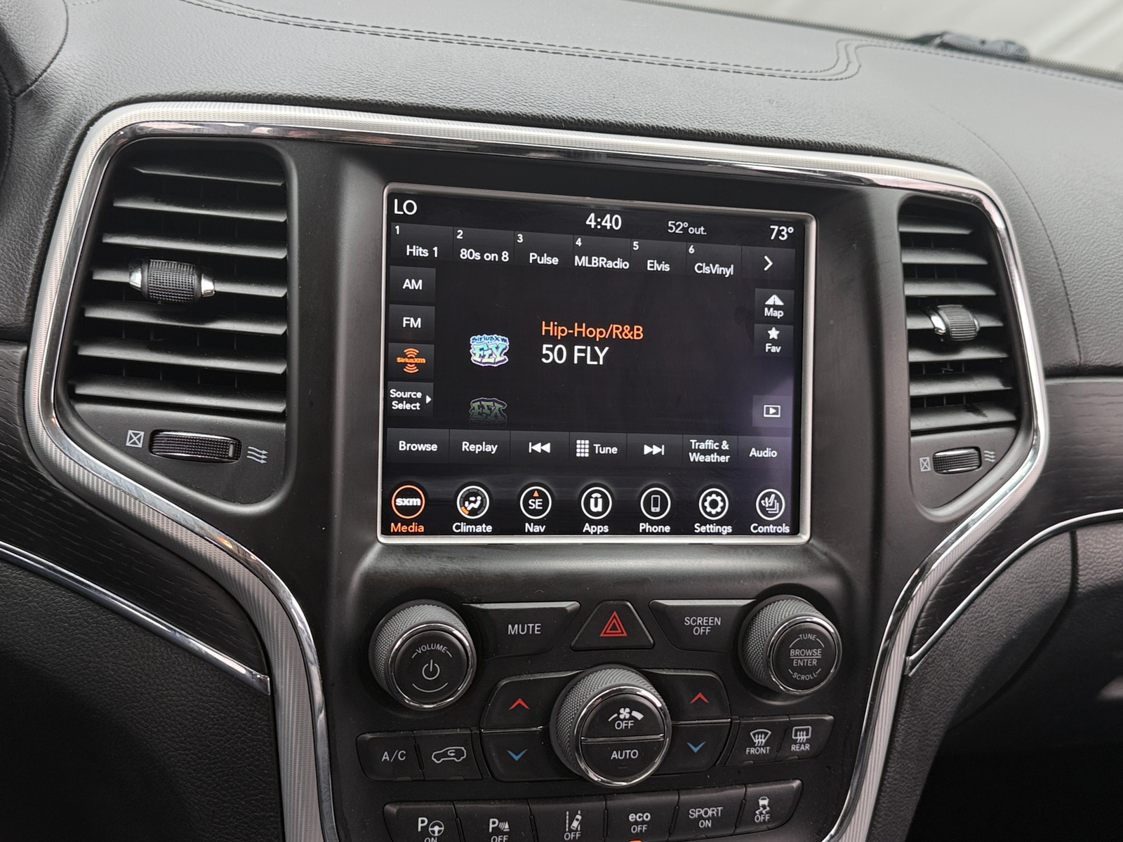 Thumbnail: 2018 Jeep Grand Cherokee - 3