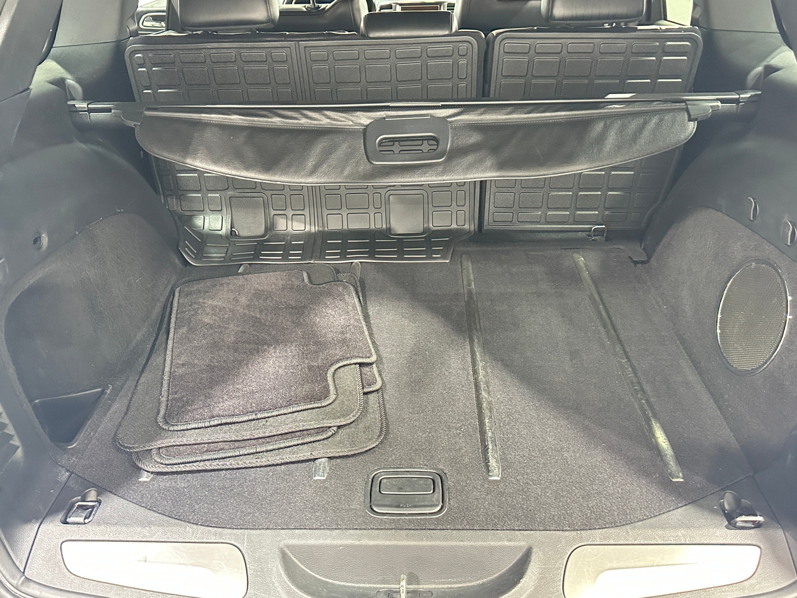 Thumbnail: 2016 Jeep Grand Cherokee - 6