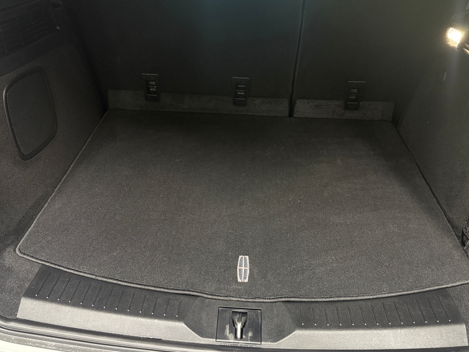 Thumbnail: 2019 Lincoln MKC - 6