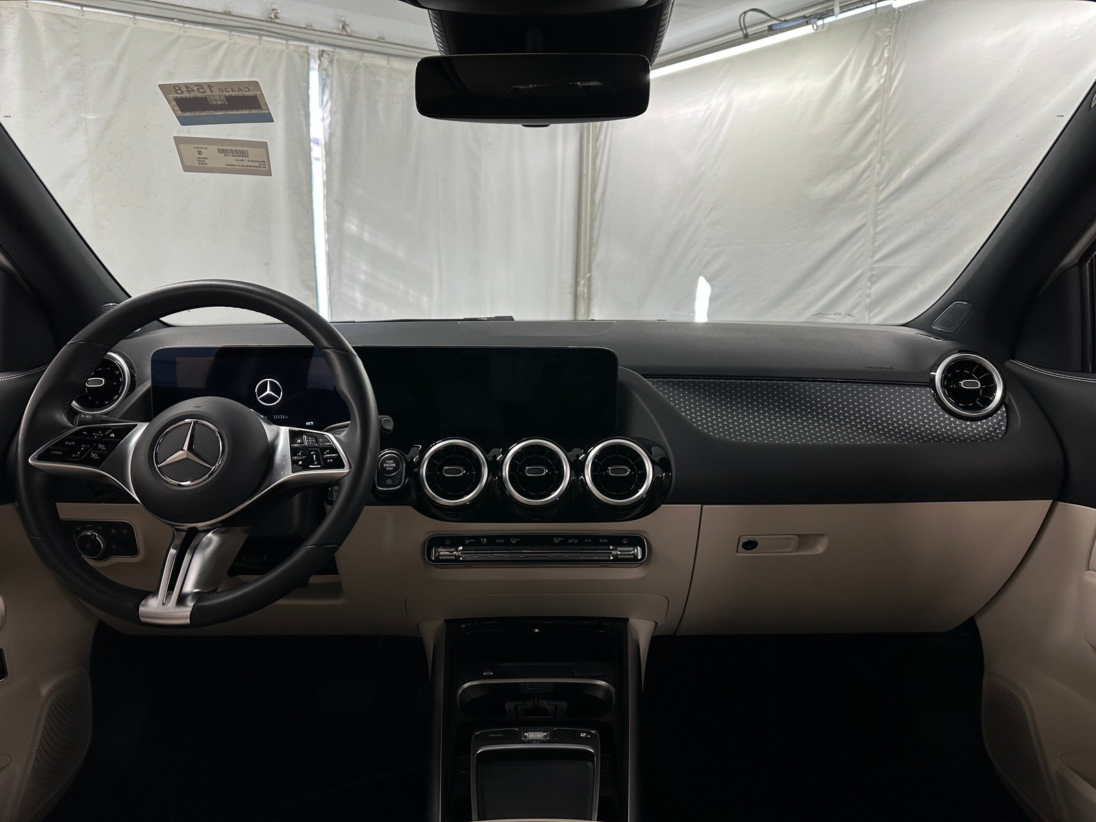 Thumbnail: 2025 Mercedes-Benz GLA - 2