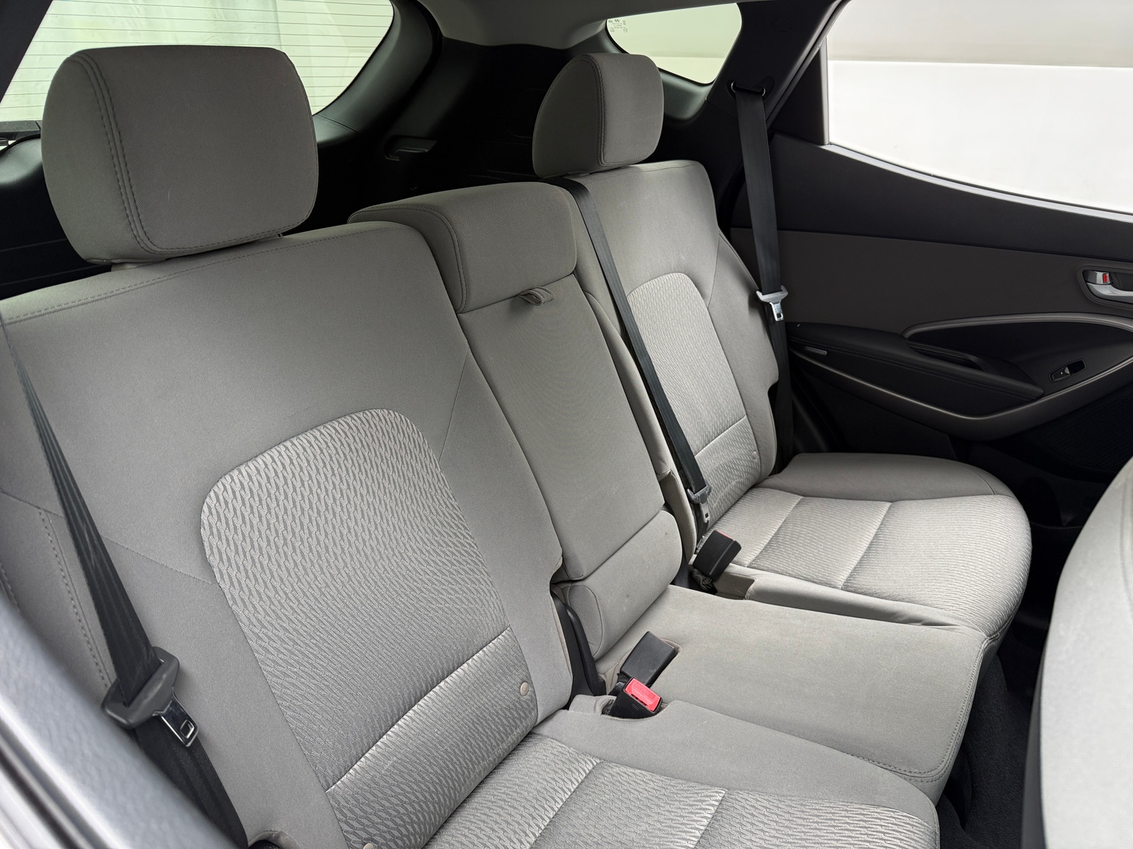 Thumbnail: 2016 Hyundai Santa Fe - 6