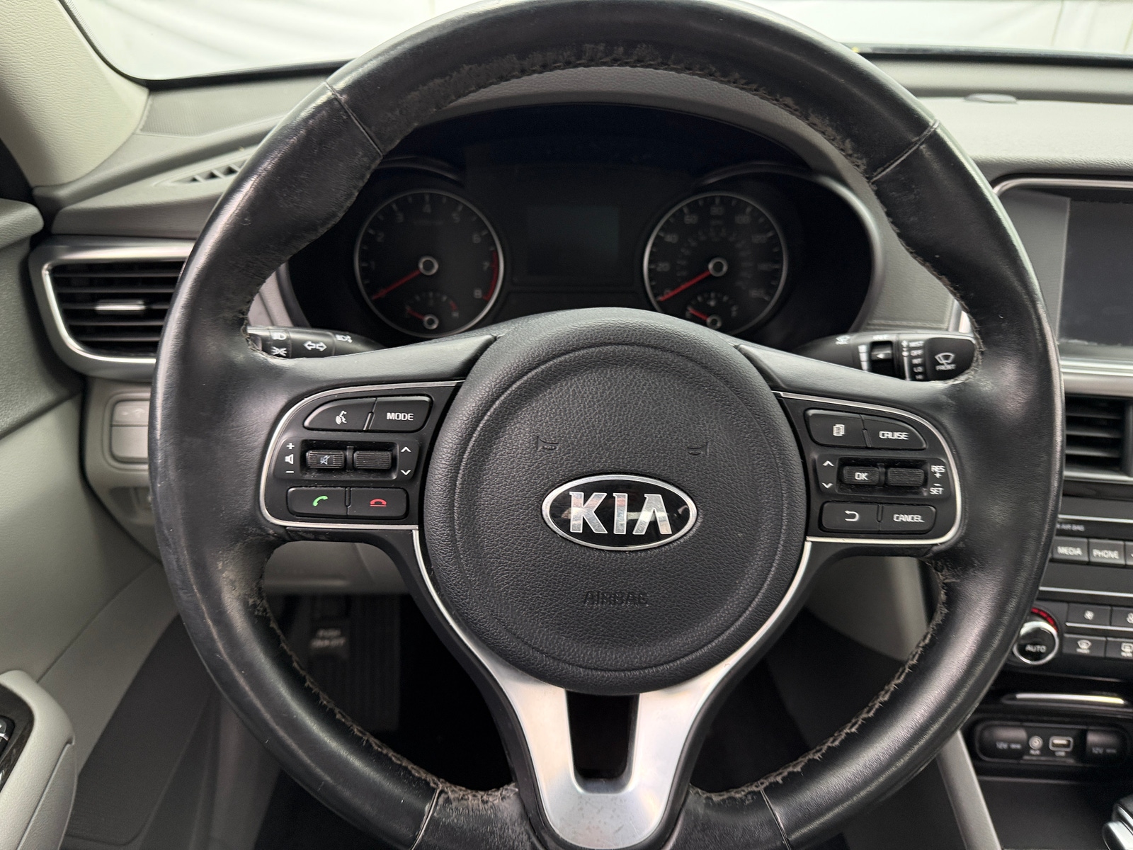 Thumbnail: 2017 Kia Optima - 4