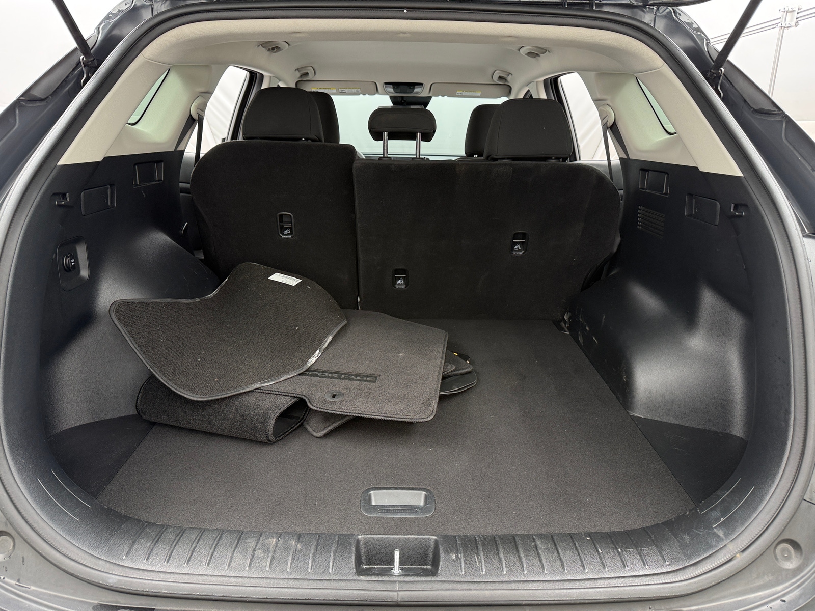 Thumbnail: 2024 Kia Sportage - 7