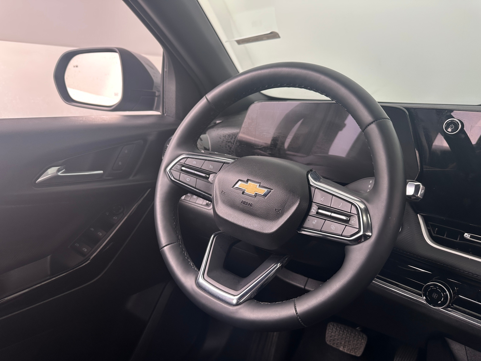 Thumbnail: 2025 Chevrolet Equinox - 5