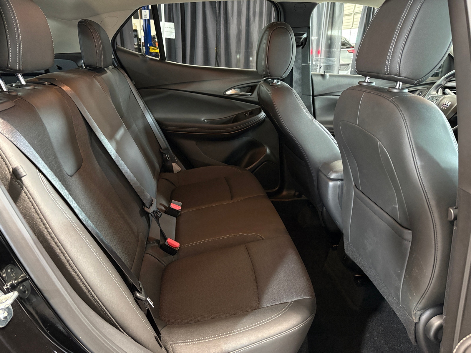 Thumbnail: 2025 Buick Encore GX - 5