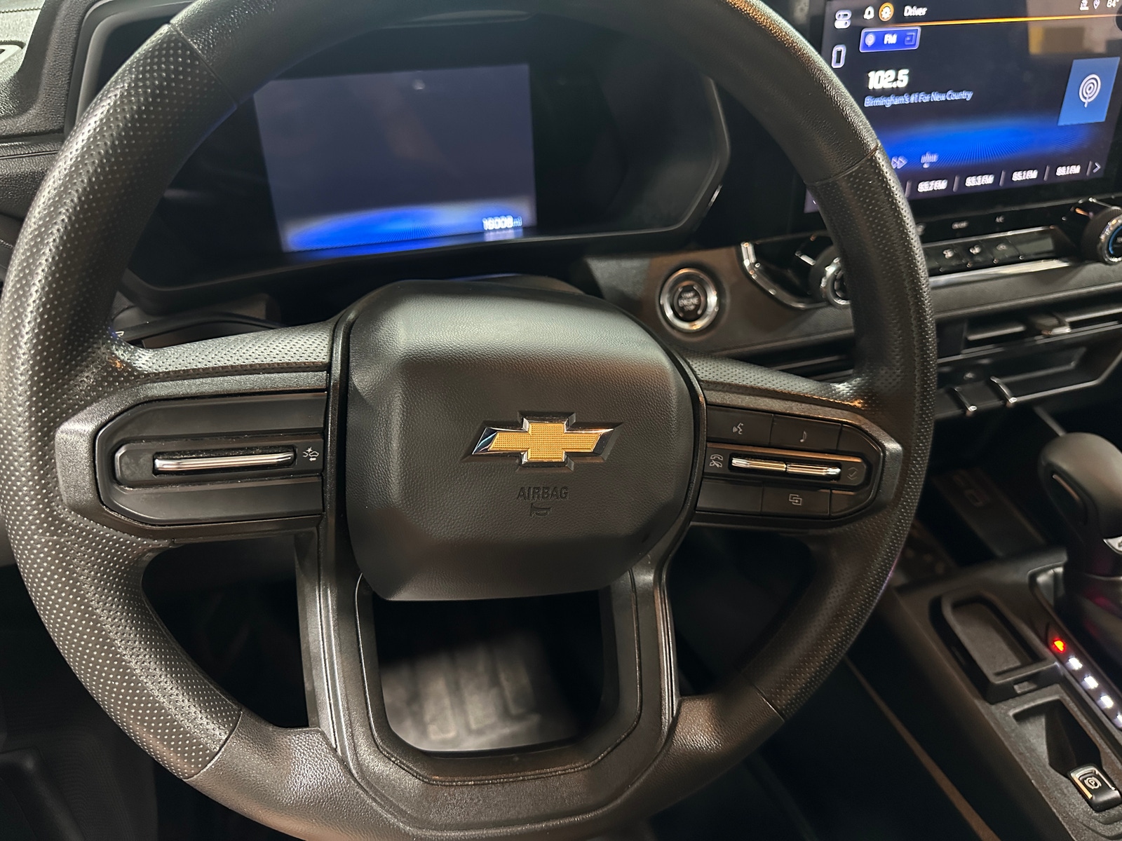 Thumbnail: 2023 Chevrolet Colorado - 5