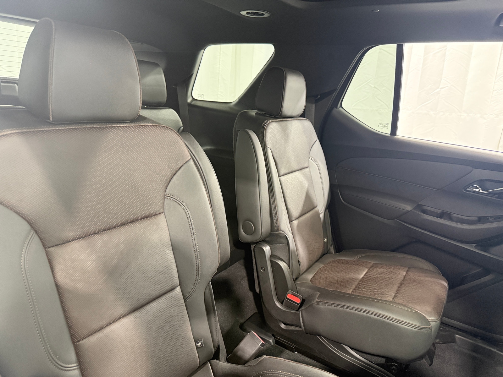 Thumbnail: 2023 Chevrolet Traverse - 5