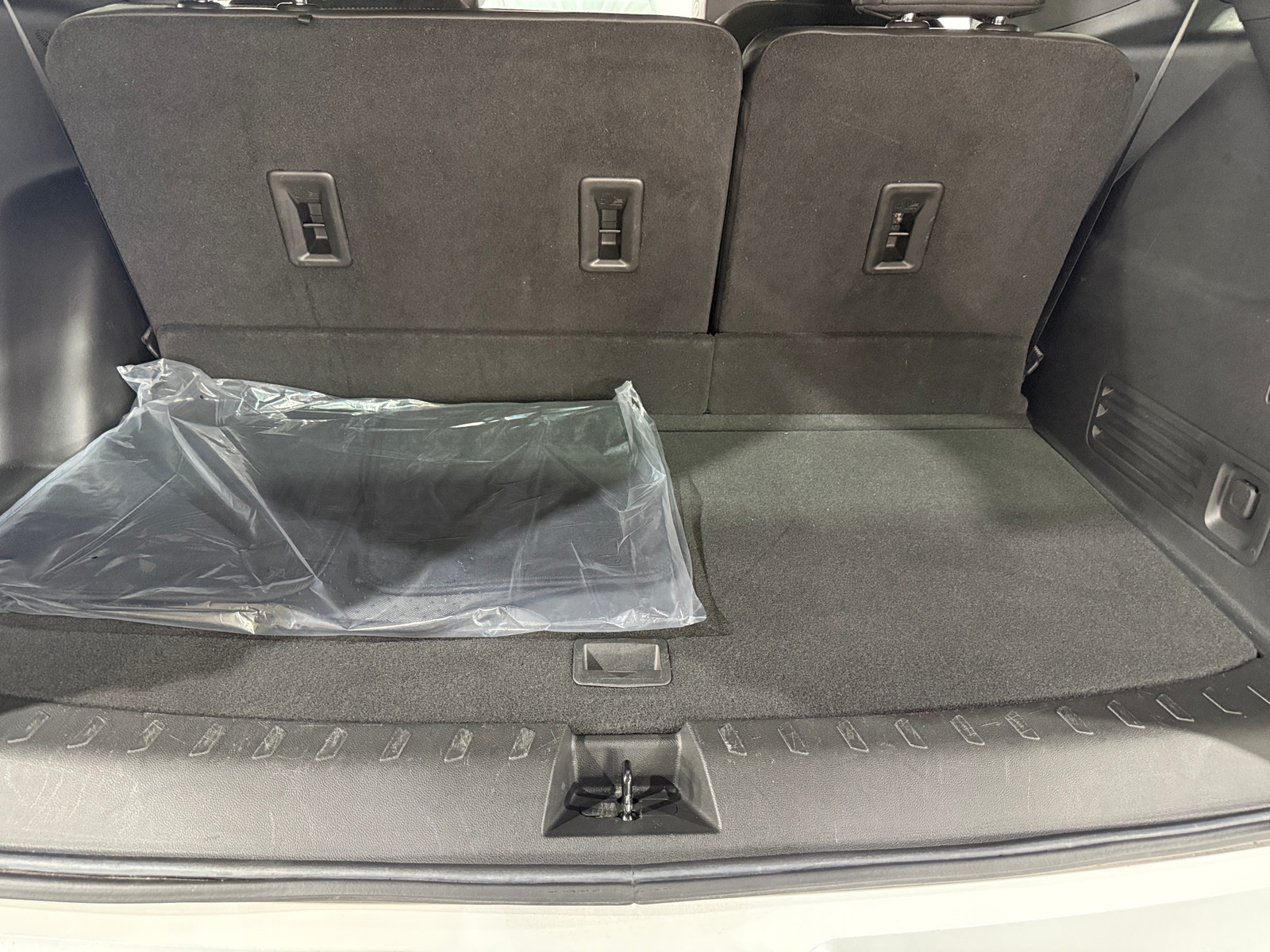 Thumbnail: 2023 Chevrolet Traverse - 6