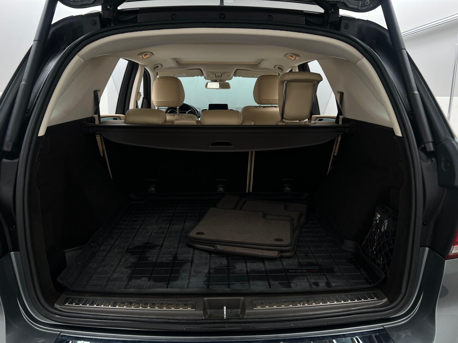 Thumbnail: 2017 Mercedes-Benz GLE - 6