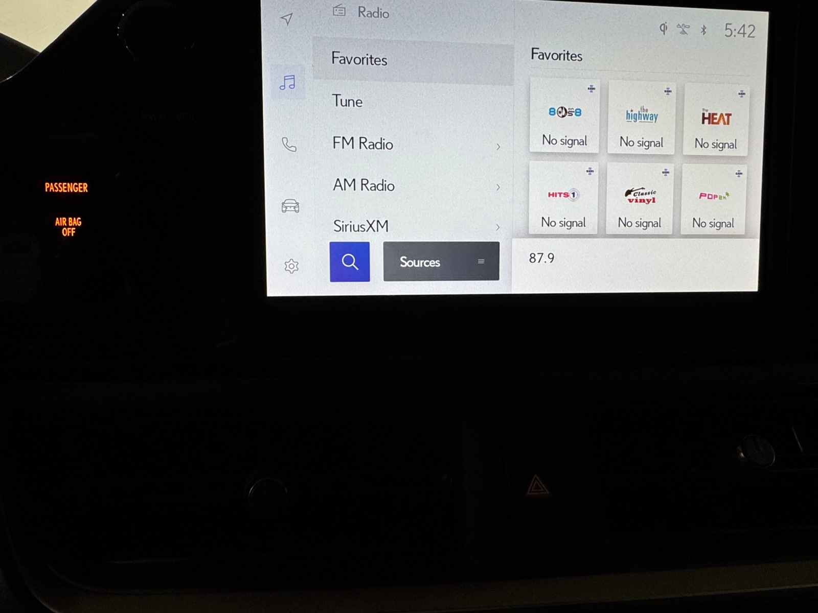 Thumbnail: 2024 Lexus UX - 3