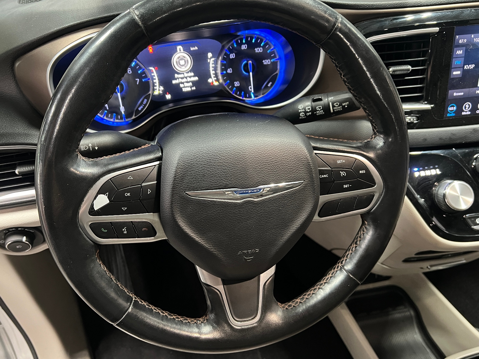 Thumbnail: 2019 Chrysler Pacifica - 4