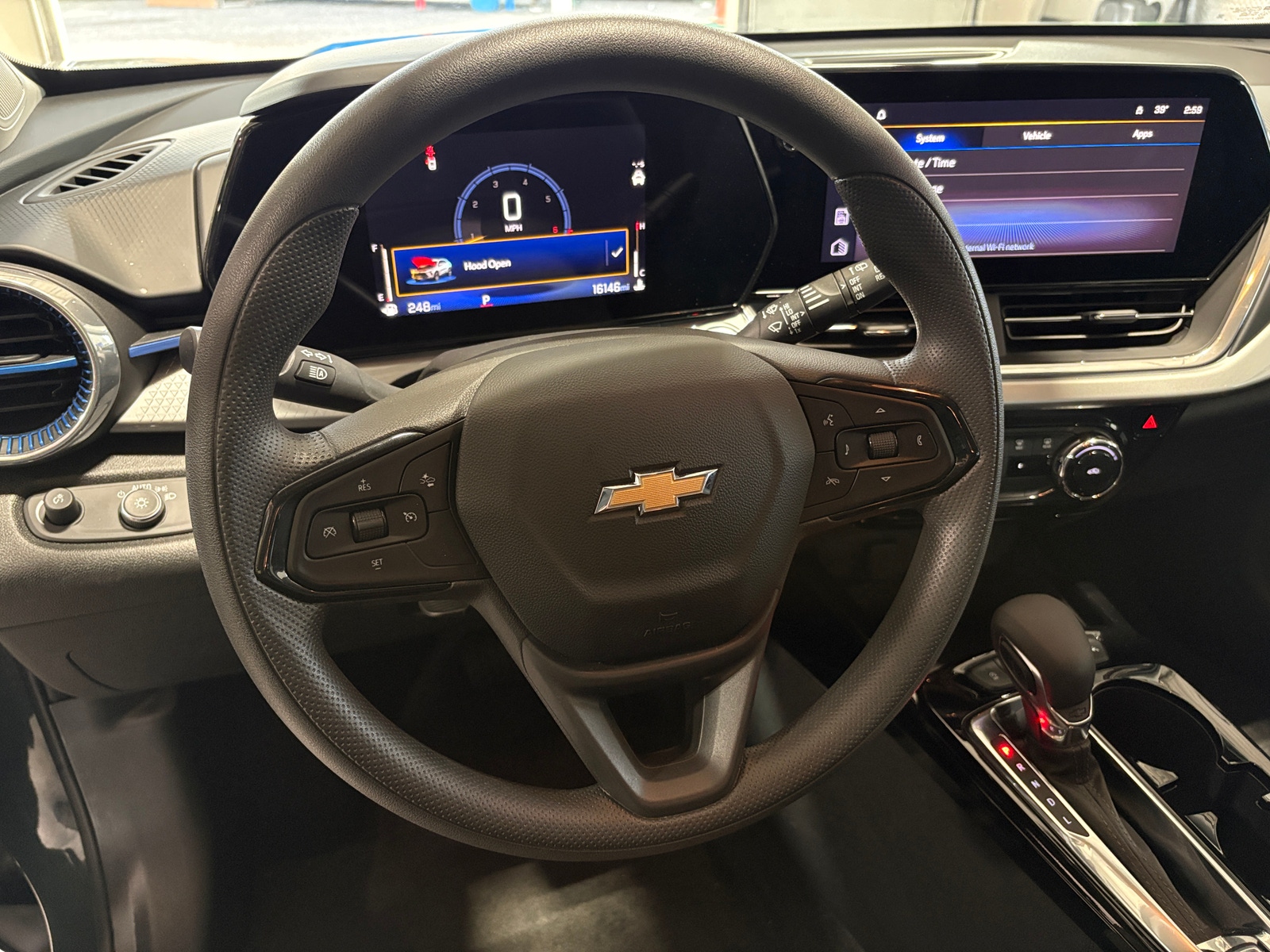 Thumbnail: 2025 Chevrolet Trax - 5