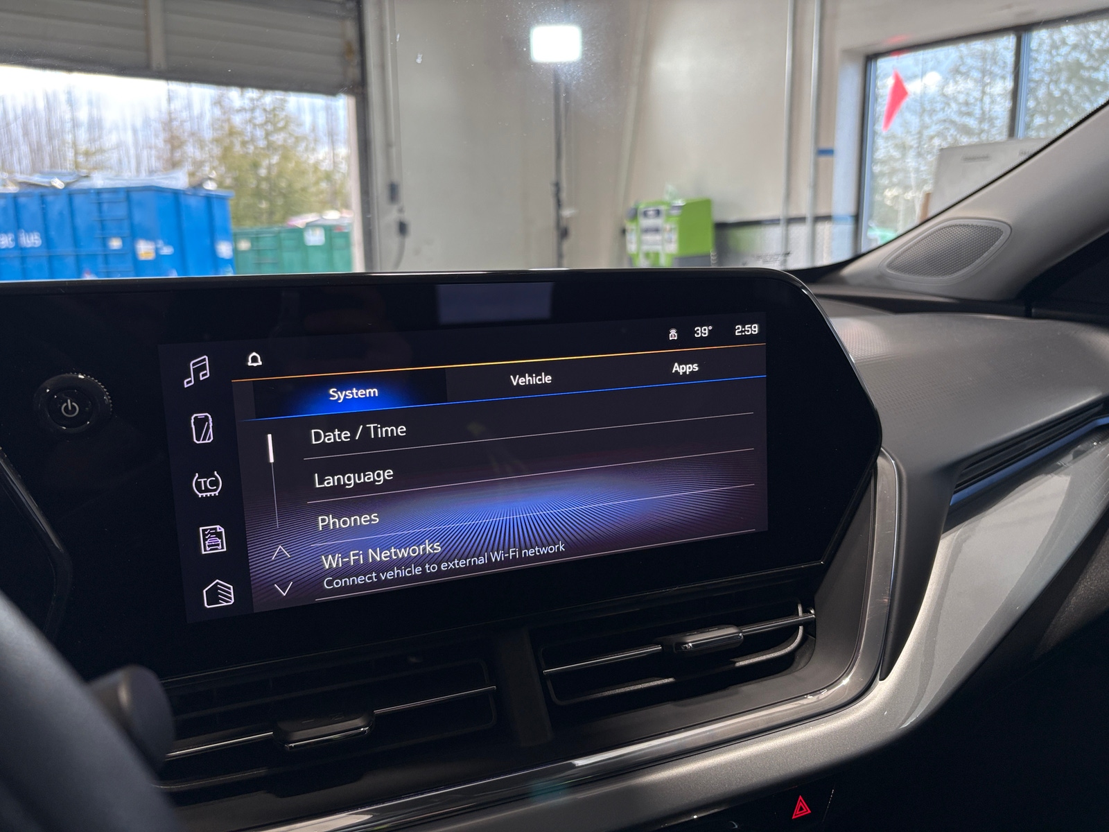 Thumbnail: 2025 Chevrolet Trax - 4