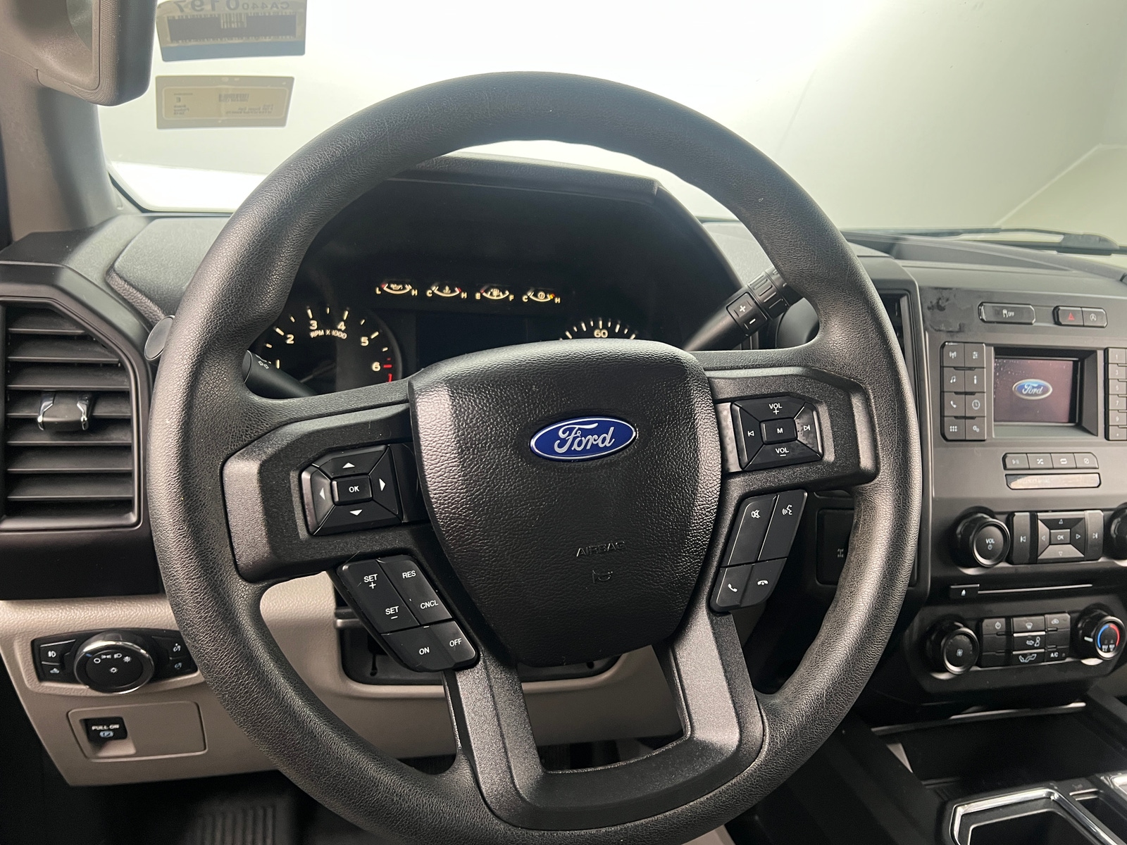 Thumbnail: 2018 Ford Econoline - 5