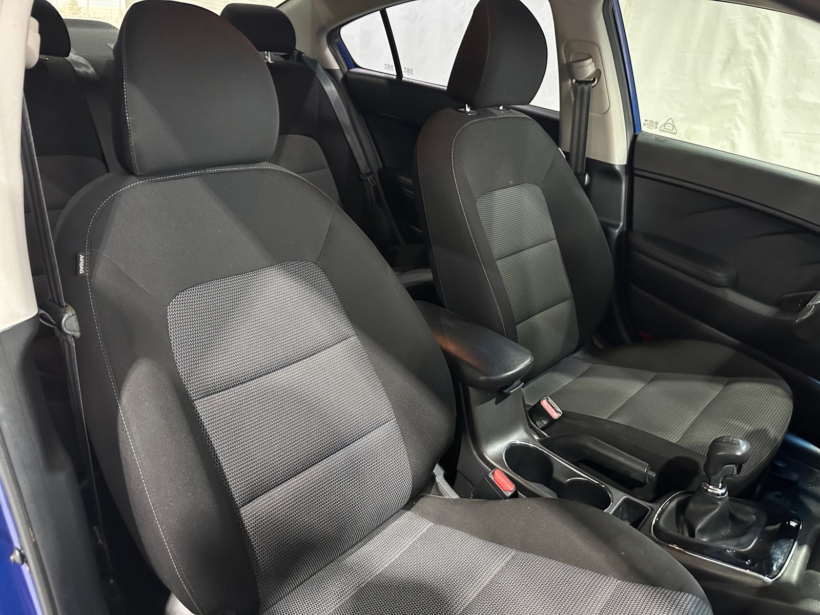 Thumbnail: 2017 Kia Forte - 2