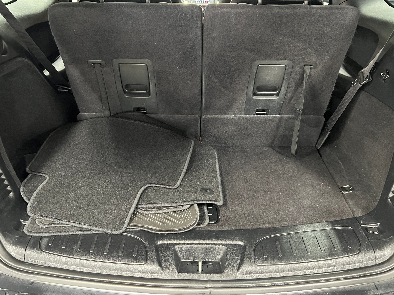 Thumbnail: 2019 Dodge Durango - 7