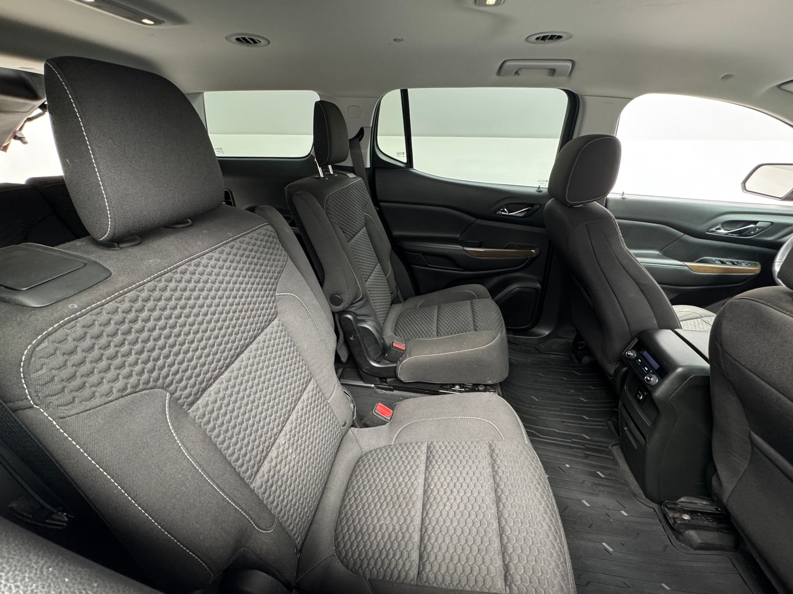 Thumbnail: 2017 GMC Acadia - 6