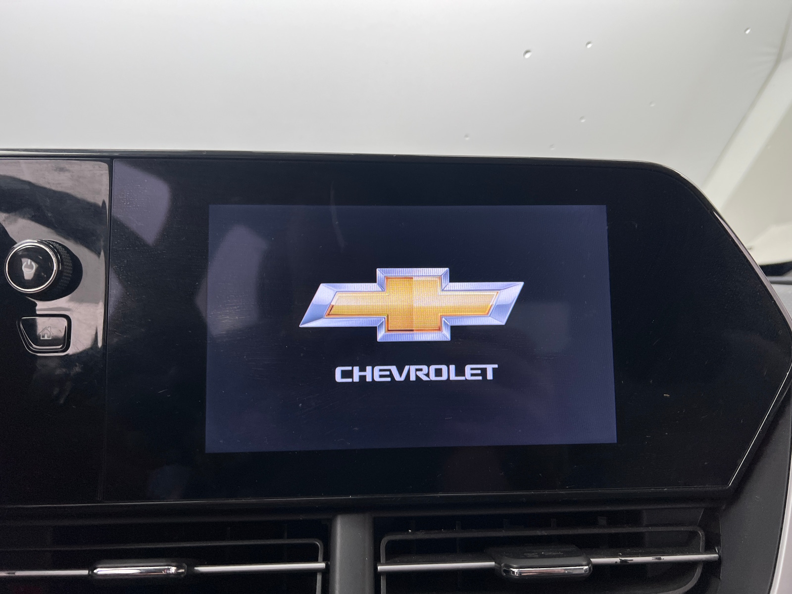 Thumbnail: 2024 Chevrolet Trax - 4