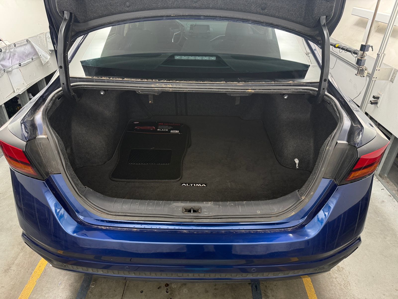 Thumbnail: 2021 Nissan Altima - 7