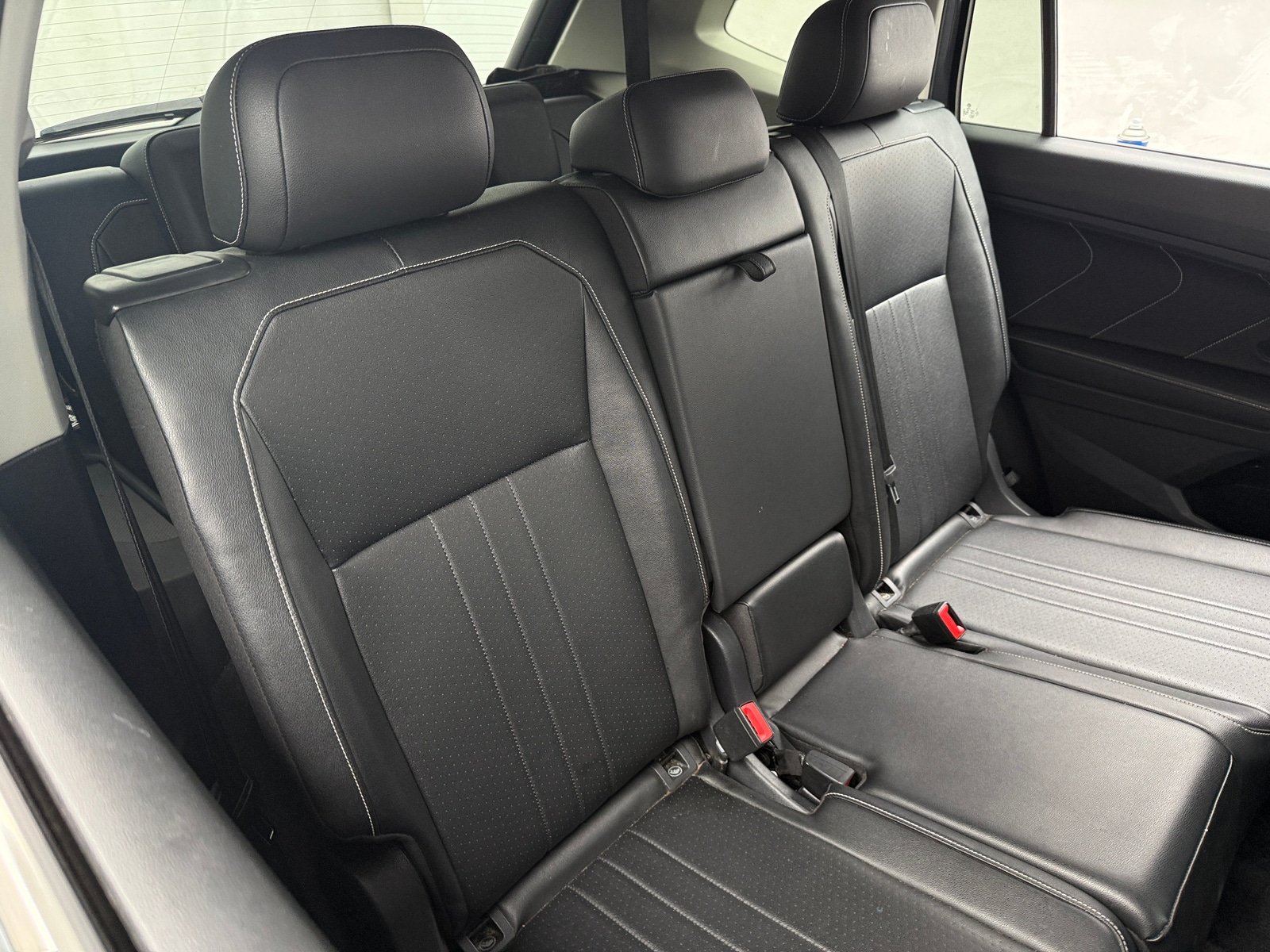 Thumbnail: 2022 Volkswagen Tiguan - 5